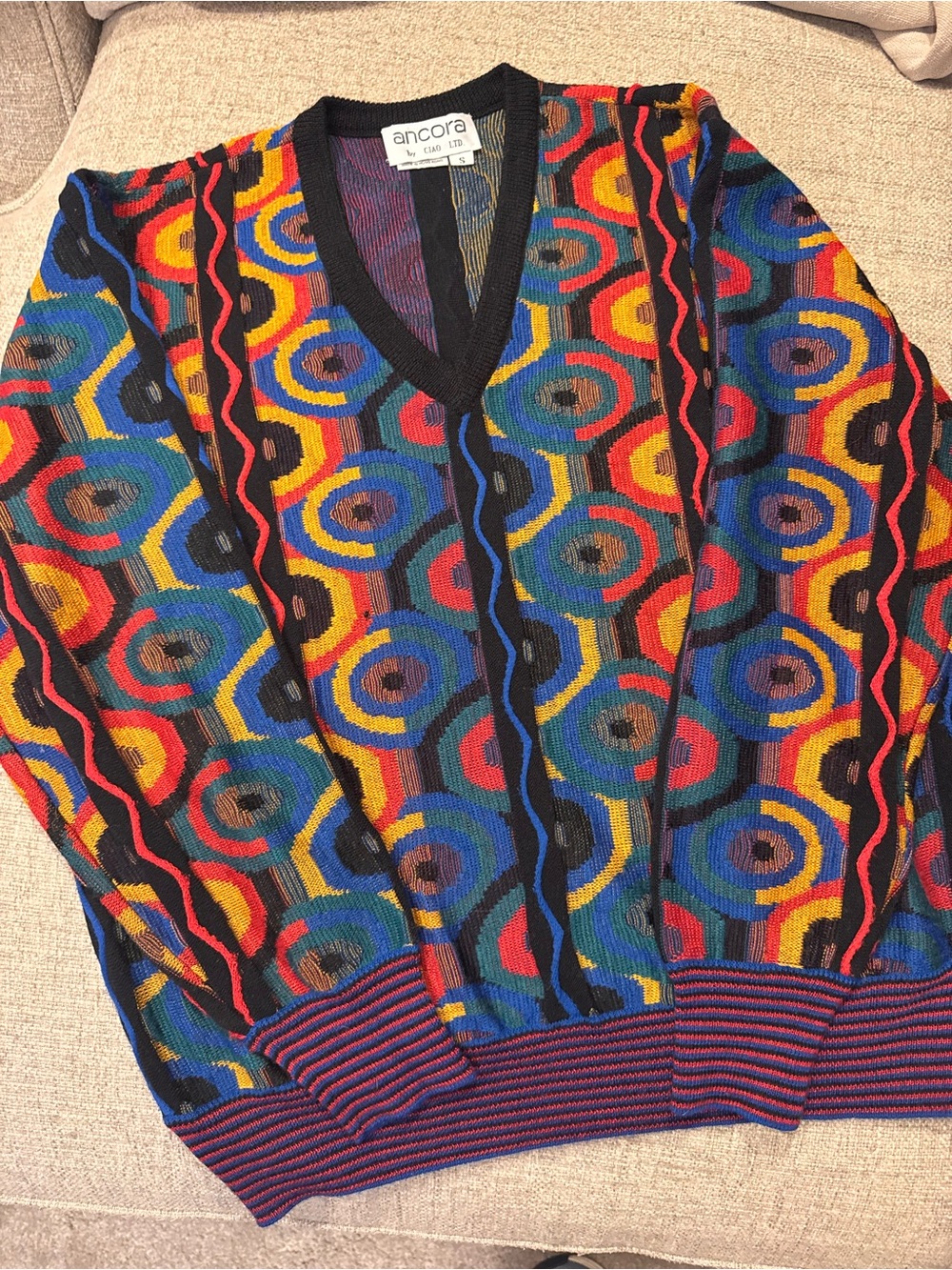 VTG 3D Knit Coogi Style Sweater Small Ancora V-Neck Abstract Geometric